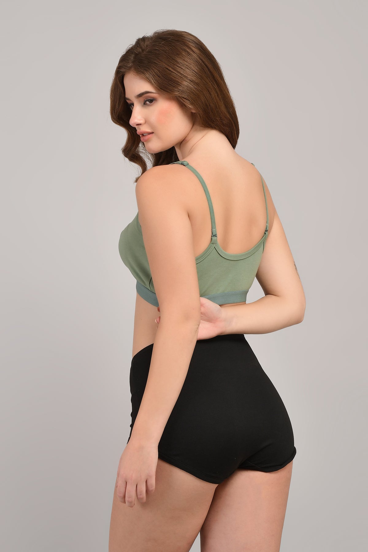 SheAndMom Medium Impact Non Padded Wire-Free Sports Bra in Sage Green